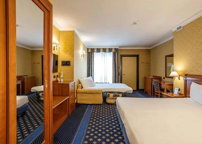 Hotel Ovest