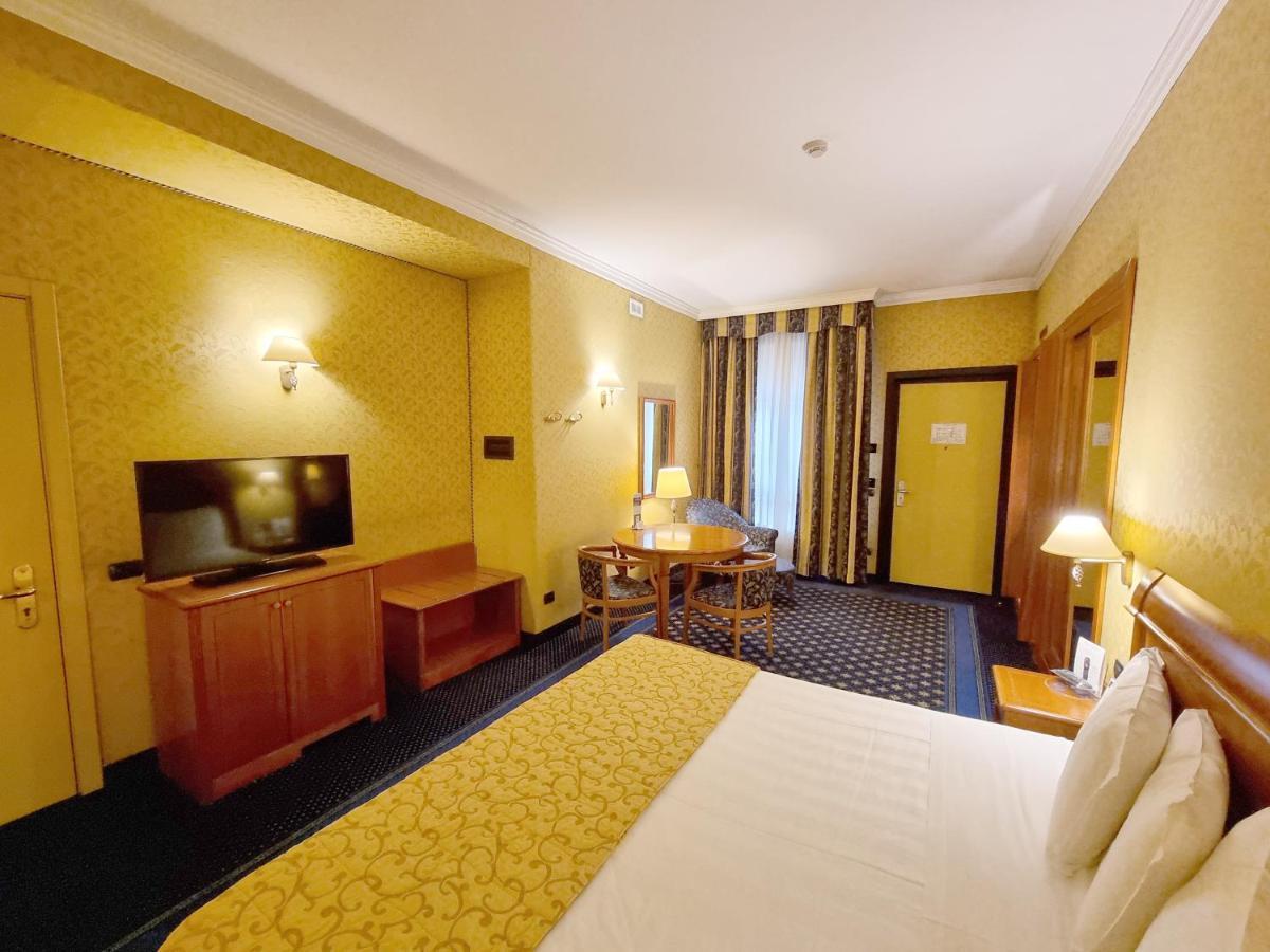 Hotel Ovest 4*