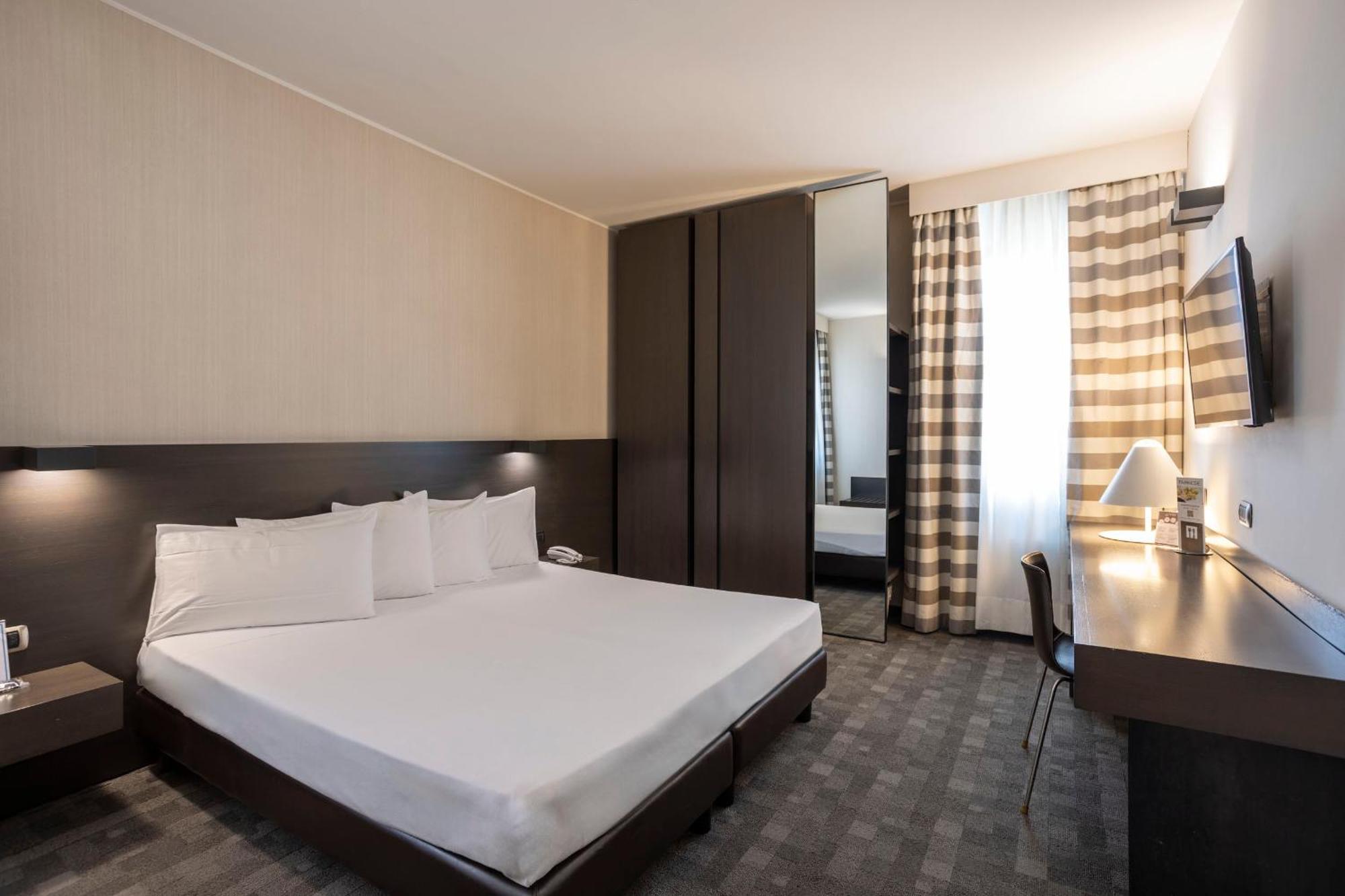 Ovest 4* Plasencia