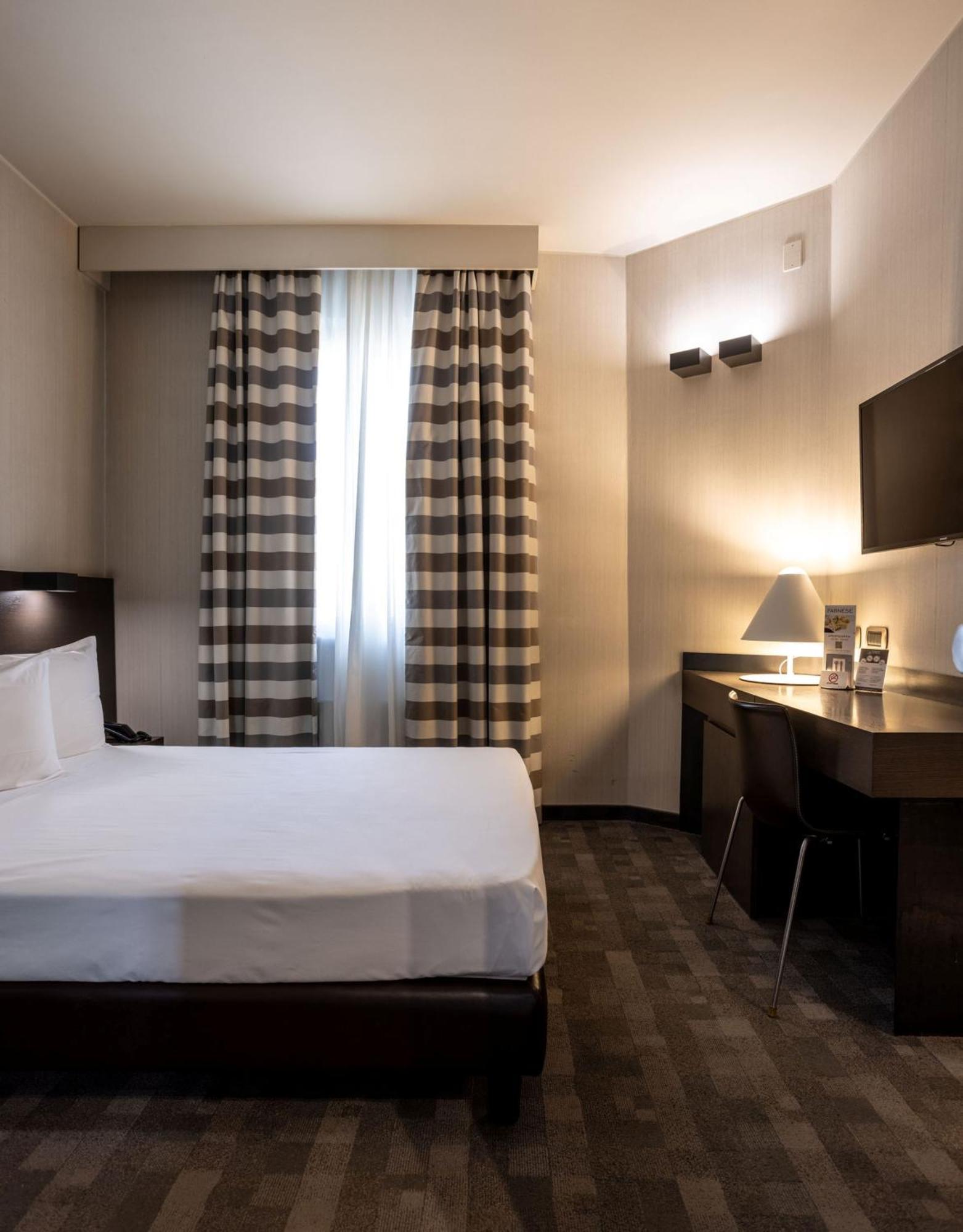 Ovest Hotel