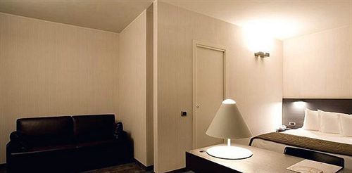 Ovest 4* Piacenza