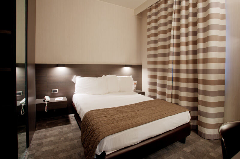 Ovest Hotel